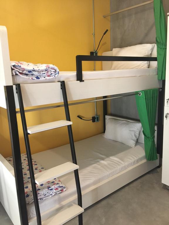 בנגקוק Bed@Town Hostel מראה חיצוני תמונה
